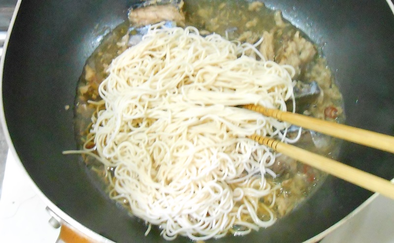 水切りしたとうふそうめん風をいれる