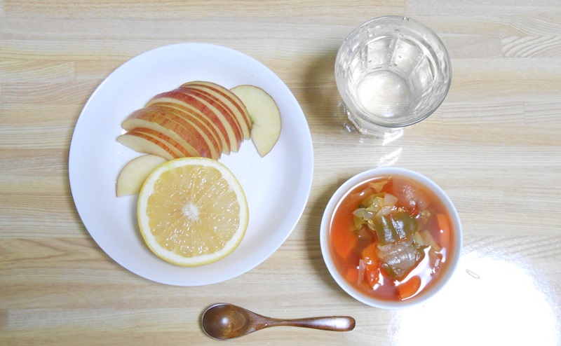 脂肪燃焼スープ1日目：フルーツの日