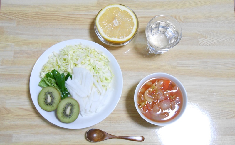 脂肪燃焼スープの3日目：野菜とフルーツの日